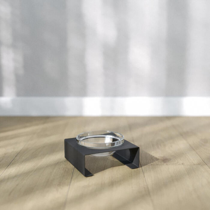 Подставка на одну стеклянную миску для кошек и собак Glass Bar Bend S 240мл 5см черная-3